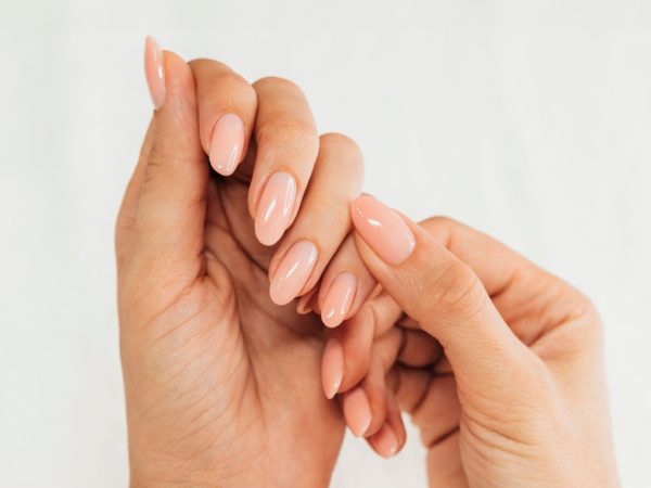 Glazed Donut Nails: Efecto glaseado en tus uñas